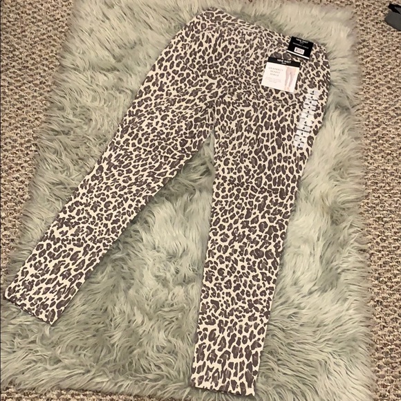 NWT** Nine West Printed Ankle Jeans - Picture 9 of 10